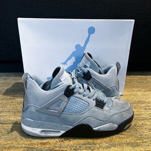 Air Jordan 4 Retro UNC University Blue Size 8 – Lightly Used – Clean – OG Style